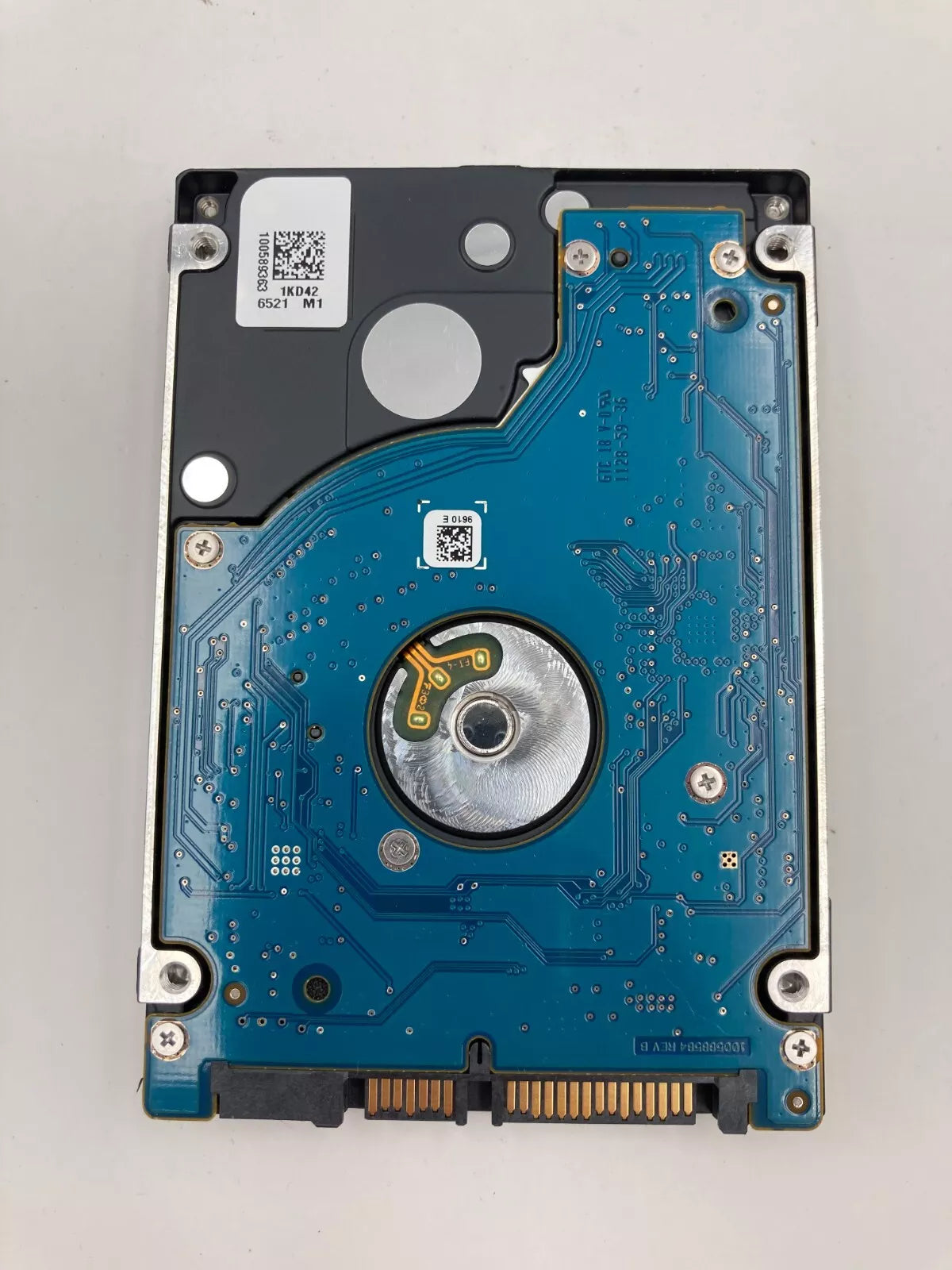 Seagate Momentus 5400RPM 640GB 8MB SATA 2.5" Internal Hard Drive, ST9640320AS